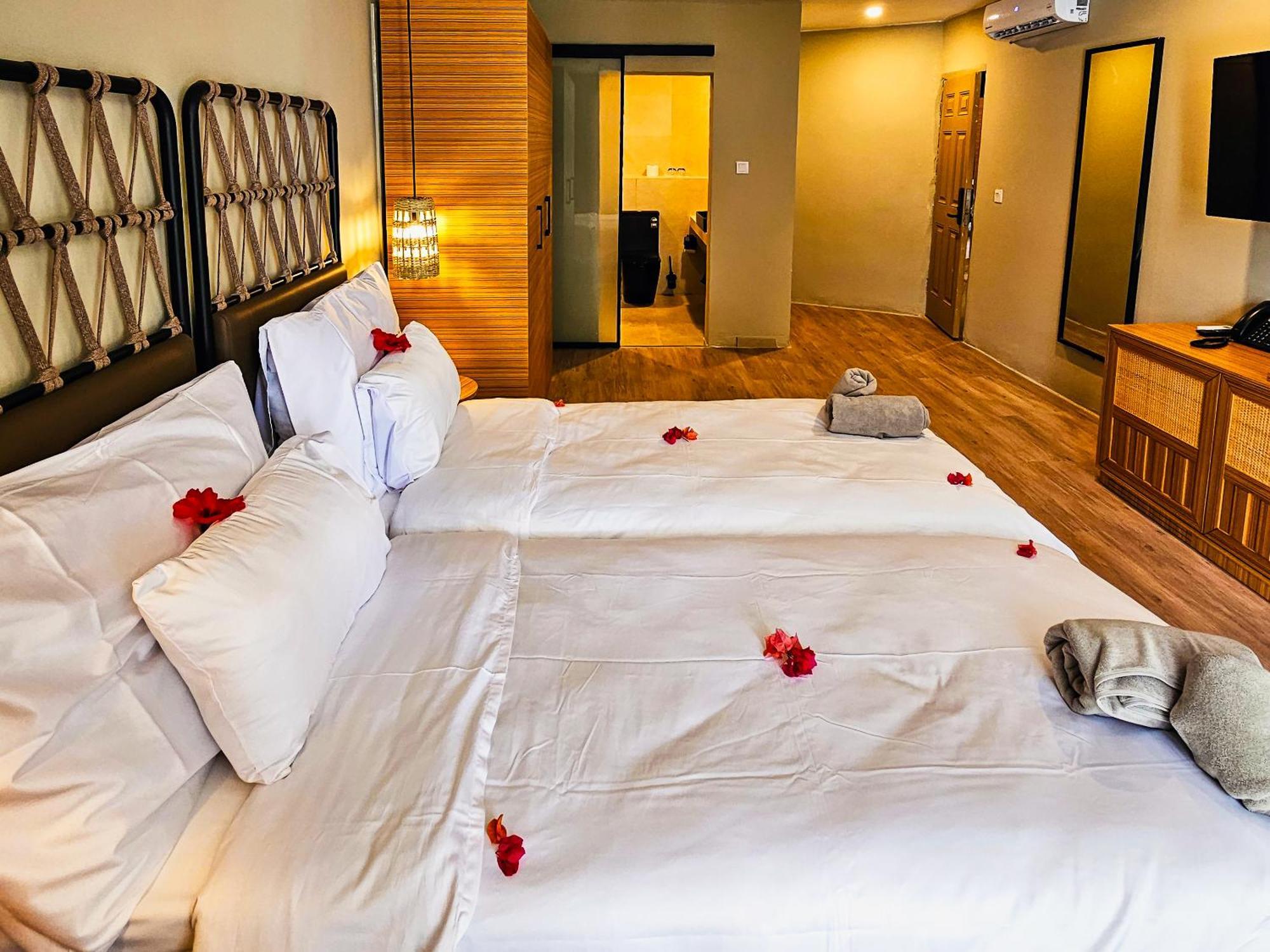 Kombo Beach Resort Serrekunda Eksteriør billede